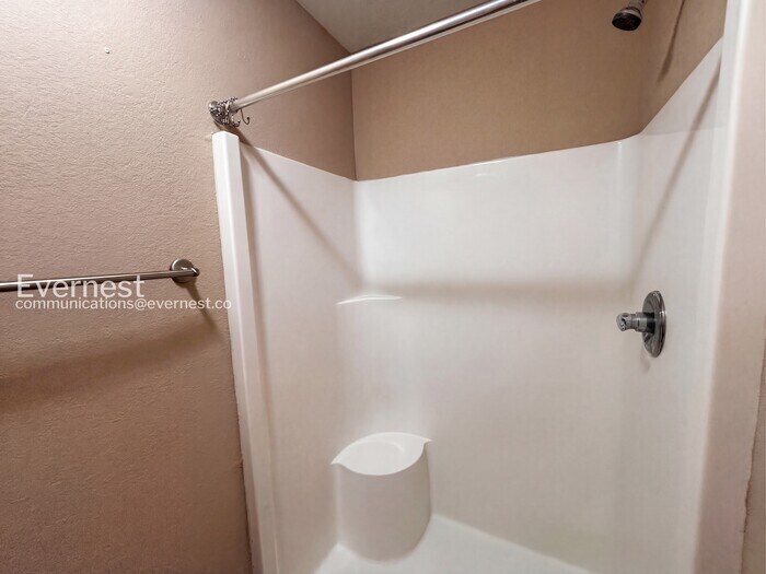 Building Photo - 80 Brown Estates Dr