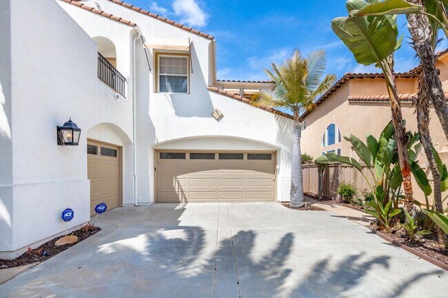 Building Photo - 6213 Paseo Privado