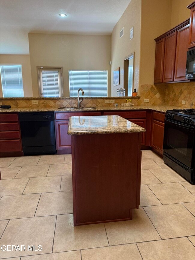 Building Photo - 14422 Coyote Trail