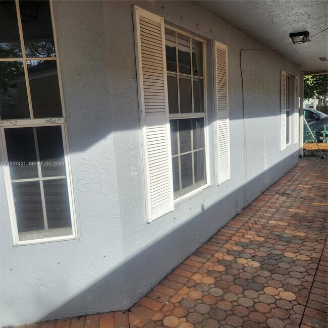 Building Photo - 223 SW 159th Terrace