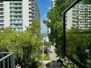 Building Photo - 1225 West Ave