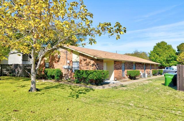 Building Photo - 1826 Randolph Dr