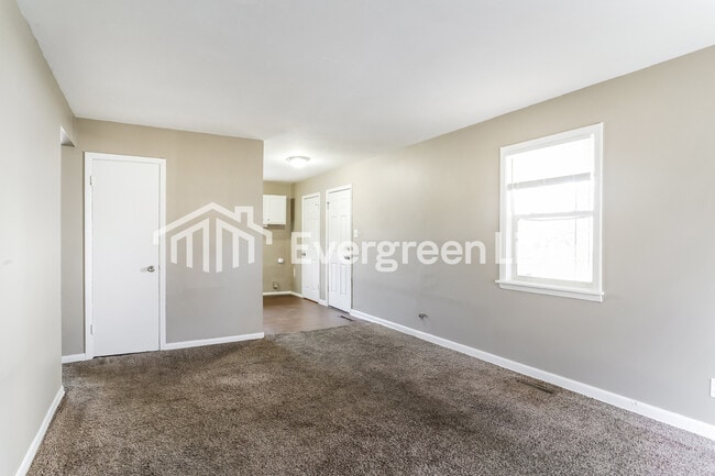 Building Photo - 1665 Shady Lane Rd