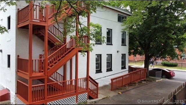 Primary Photo - 33 Center St