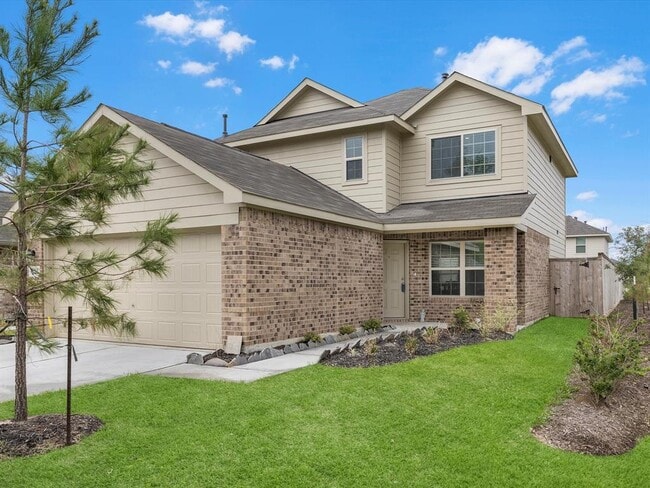 Primary Photo - 1202 Silver Fir Ct