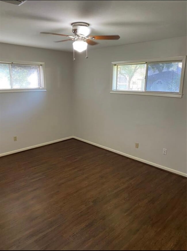 Building Photo - 1116 Frances Dr