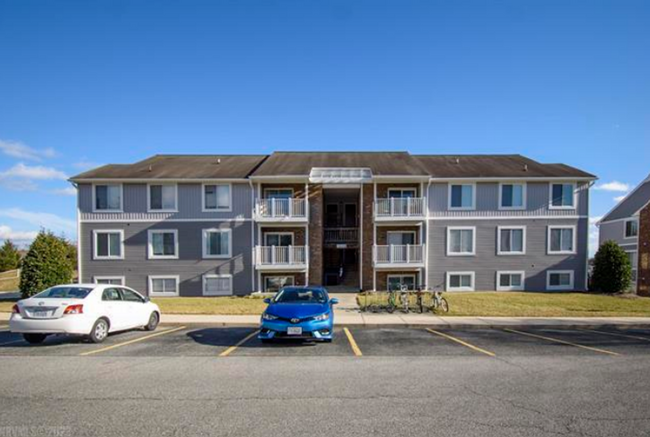 Building Photo - Spacious Condo in Blacksburg