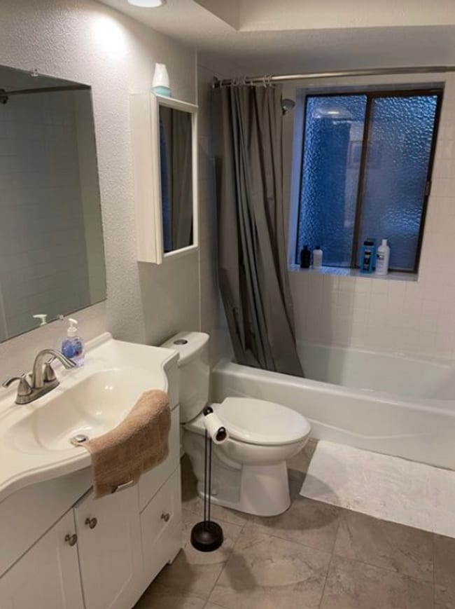 Building Photo - Furnished 2BD/1BTH