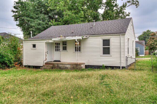 Building Photo - 1815 McDowell St