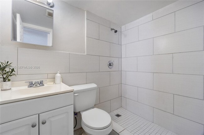 Building Photo - 332 SW 3rd St