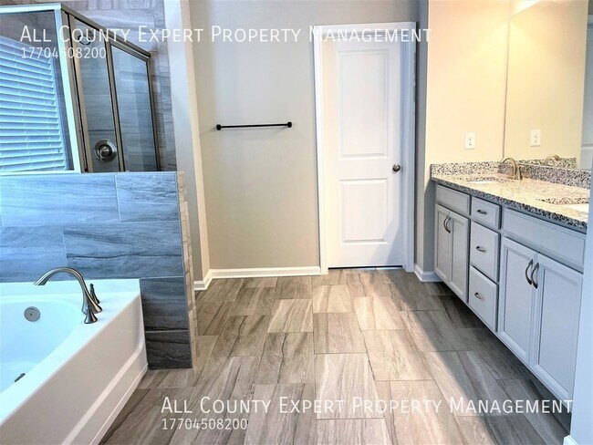 Building Photo - 4845 Frontier Dr