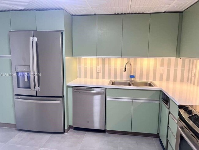 Building Photo - 11113 Biscayne Blvd