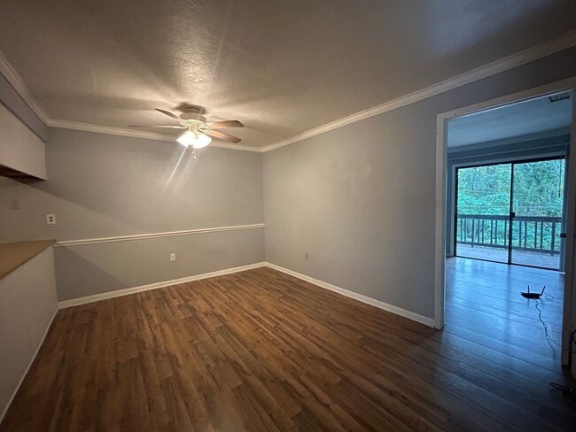 Building Photo - Super Cute 2 Bed/1 Bath in Quiet Community!