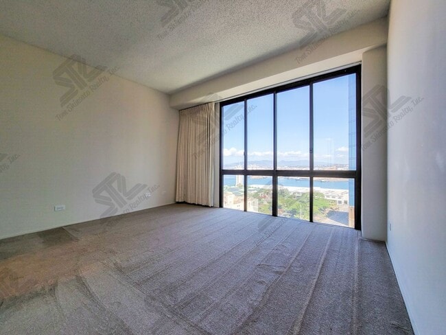 Building Photo - 2BR / 2Bath / 1Pkg - Harbor Square - Utili...