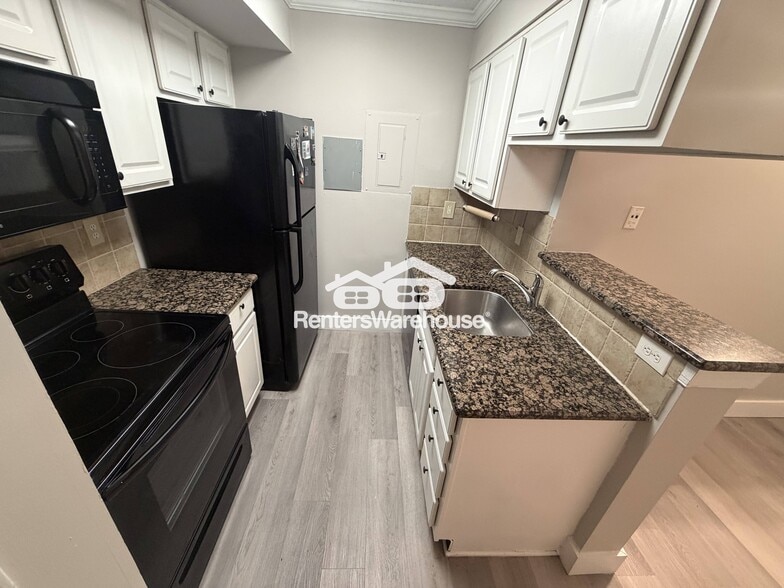 Building Photo - 795 Hammond Dr