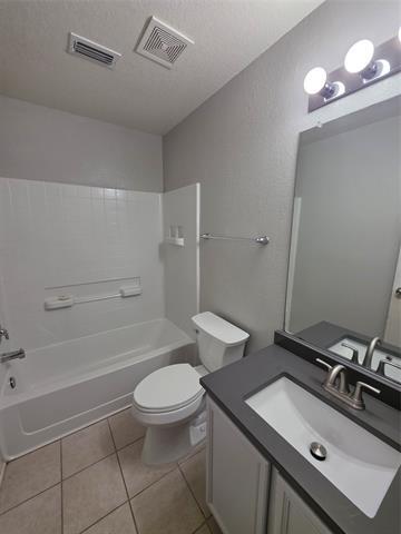 Building Photo - 5525 Parkview Hills Ln