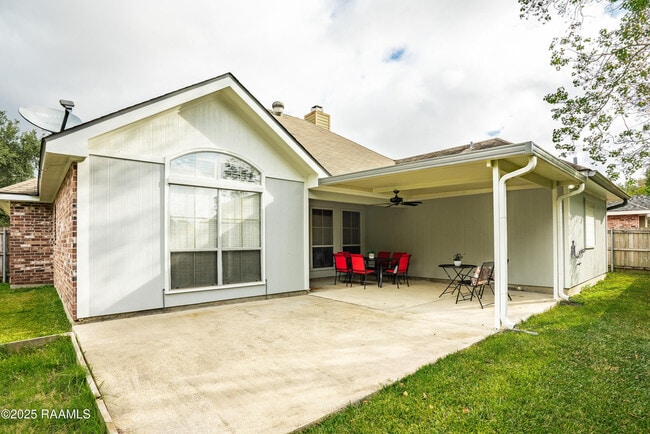 Building Photo - 130 Windermere Cir