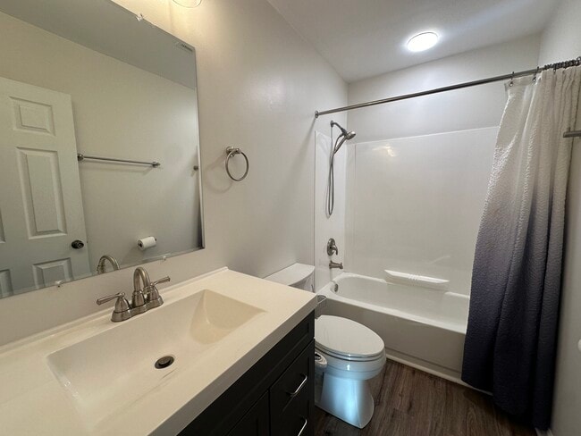 Building Photo - 33351 N Park St