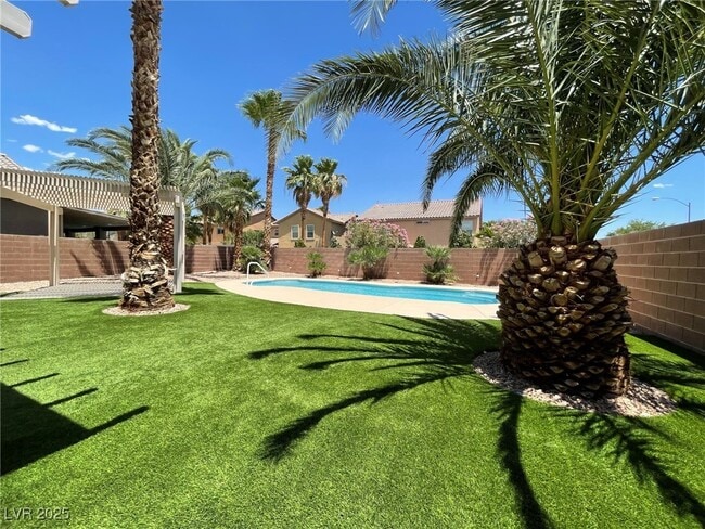 Building Photo - 6636 Sand Swallow St