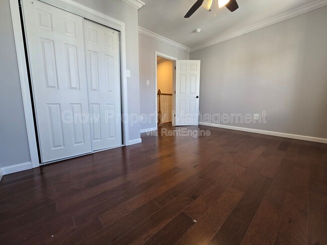 Building Photo - 1649 S Bailey St