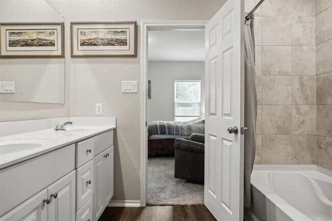 Building Photo - 1413 Coffee Tree Dr