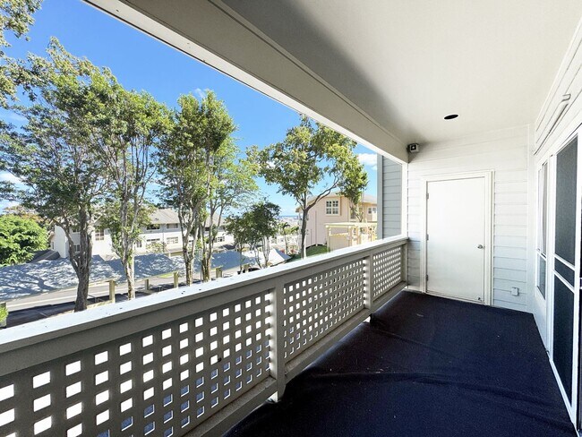 Building Photo - 1340C Moanalualani Place, #4C