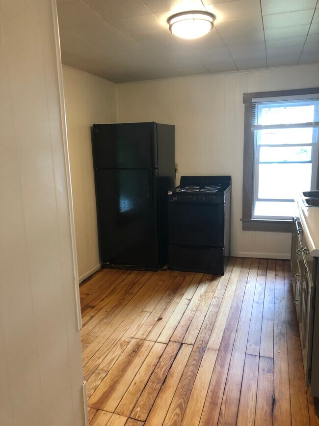 Building Photo - 225 S Burrowes St