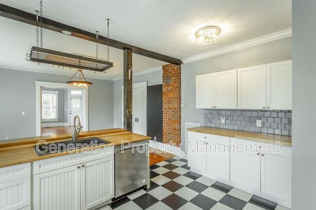 Building Photo - 1126 W Mississippi Ave