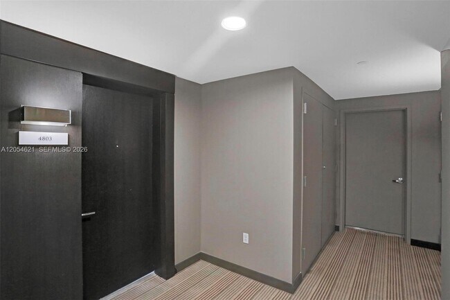 Building Photo - 900 Biscayne Blvd
