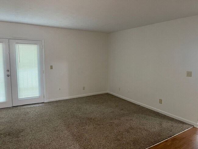 Building Photo - Modern 2-Bed, 1-Bath Oasis with Central Air and Gourmet Kitchen