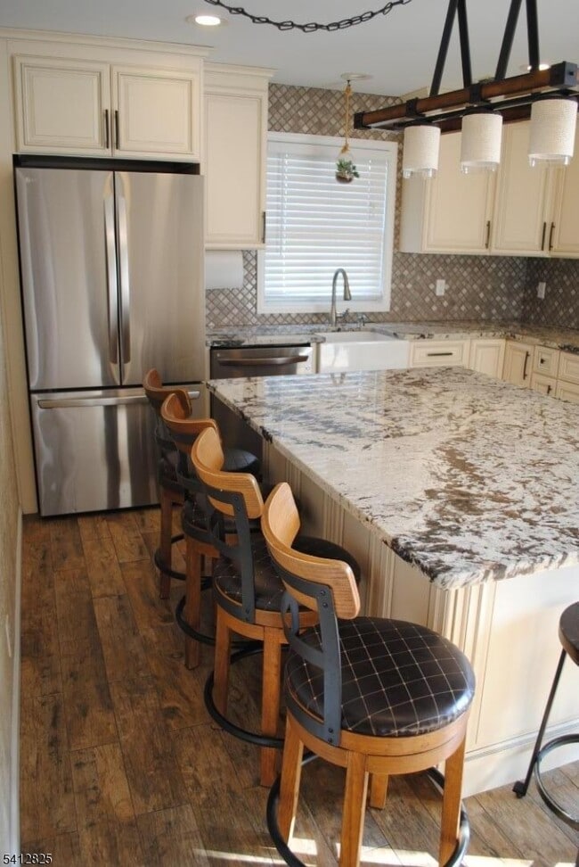 Building Photo - 51 Anderson Ave