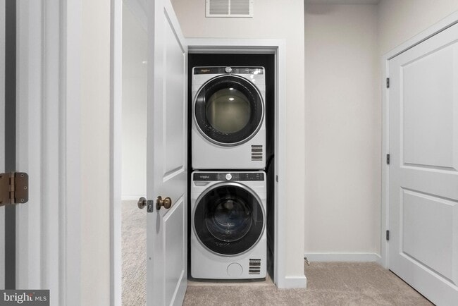 Building Photo - 808 Graphite Dr
