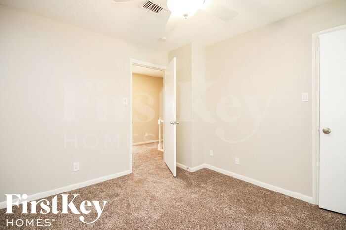 Building Photo - 4407 Deerfield Village Dr