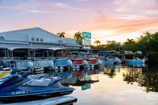 Building Photo - 6708 Sarasea Cir