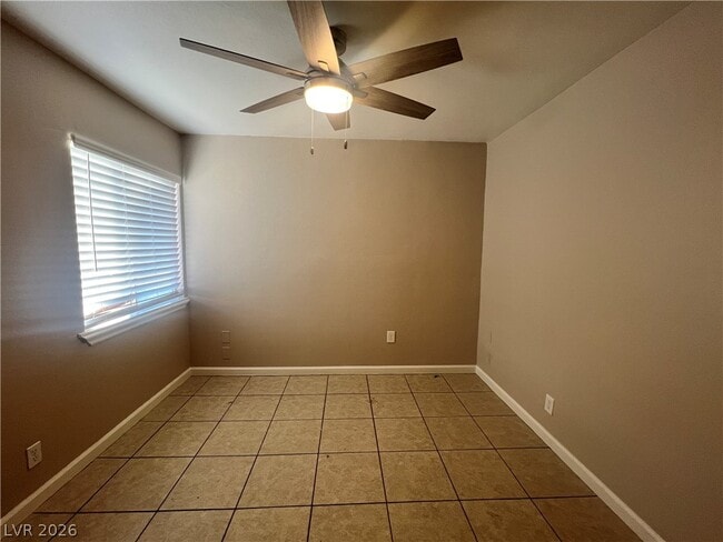 Building Photo - 6446 Meadowlark Ln