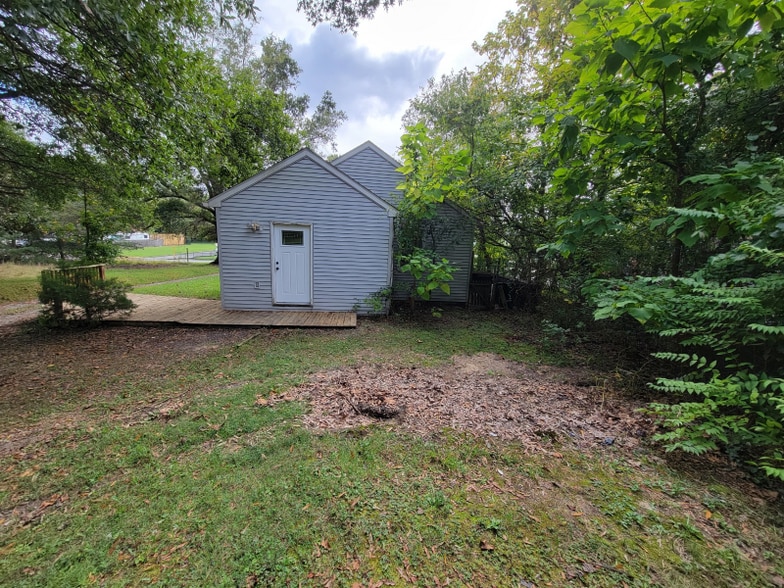 Building Photo - 1472 Berger St