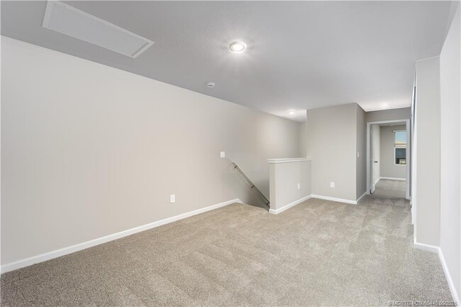 Building Photo - 407 Salisbury Cir