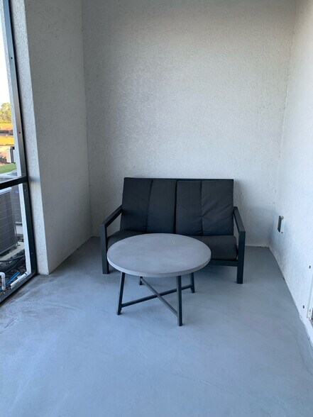 Building Photo - 17559 Crescent Moon Lp
