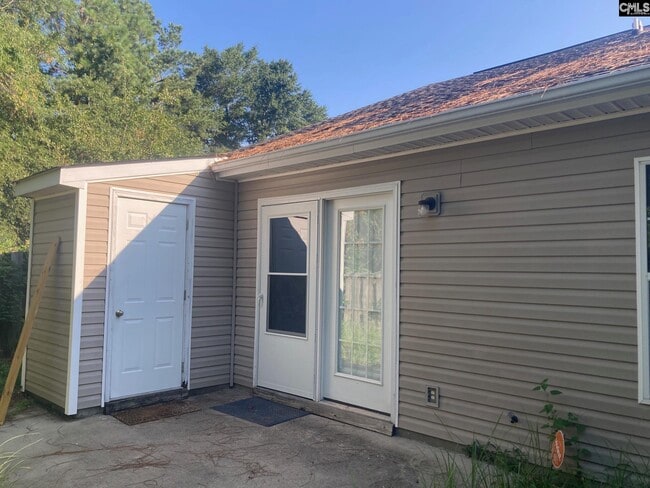 Building Photo - 143 Cedar Glen Ln