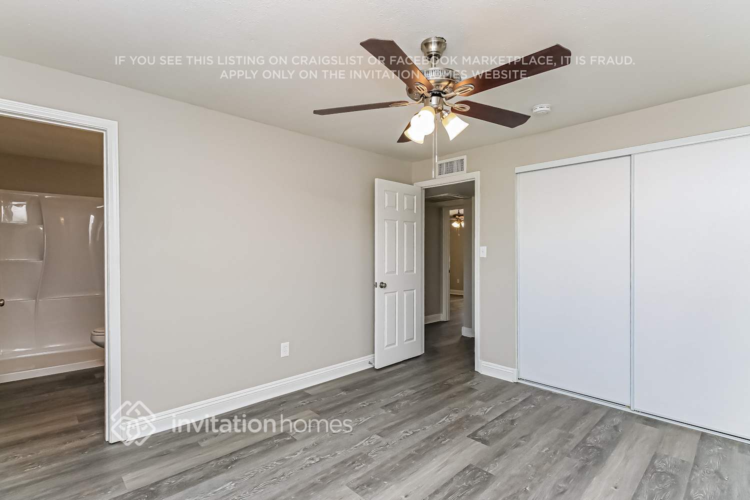 Building Photo - 3718 E Gelding Dr