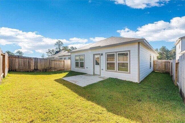 Building Photo - 16215 Globetrotter Ct