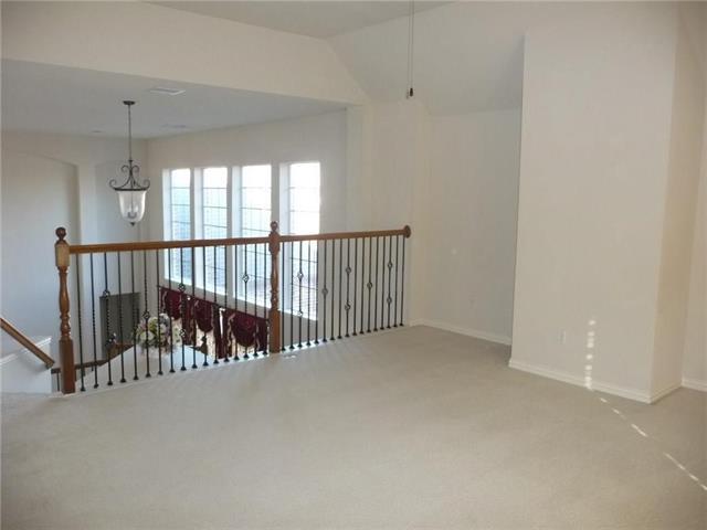 Building Photo - 715 Wheaton Ct