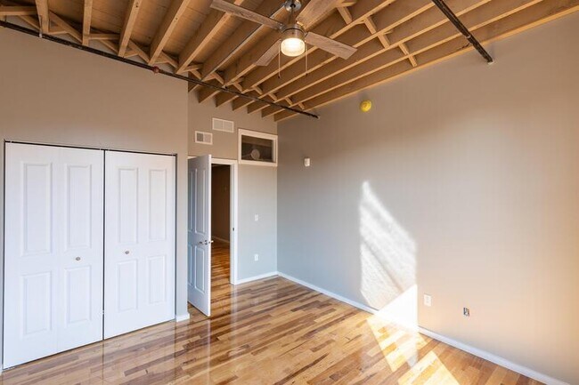 Building Photo - 116 N 4th St