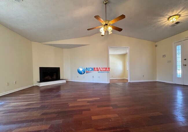 Building Photo - Nice 3-bedroom ranch in Decatur