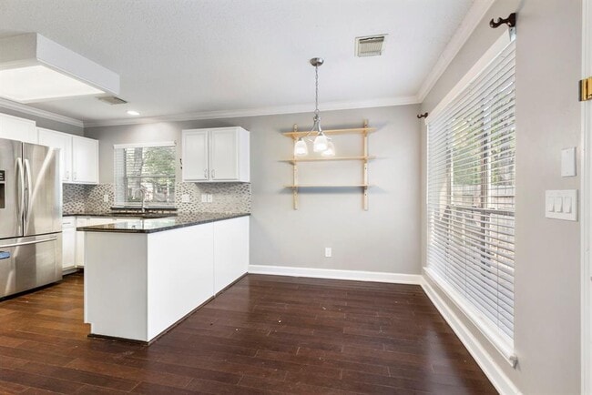 Building Photo - 62 S Dreamweaver Cir