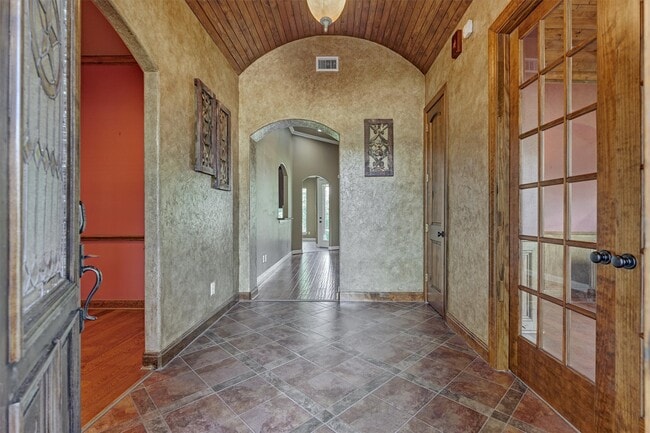 Building Photo - 388 Berkley Dr