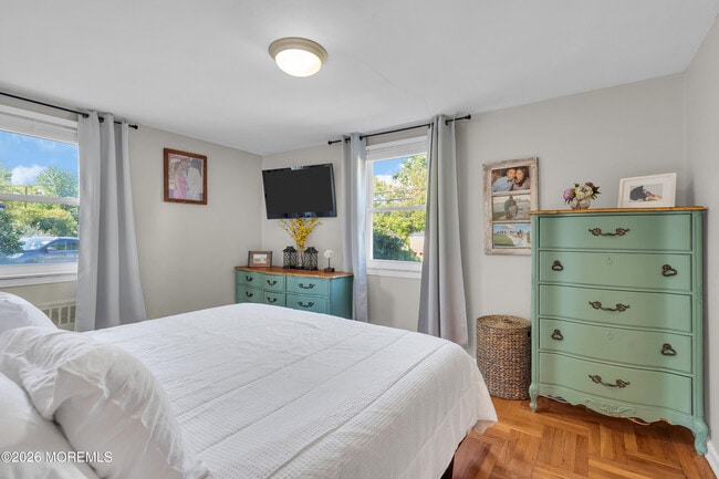 Building Photo - 519 Ryeside Ave