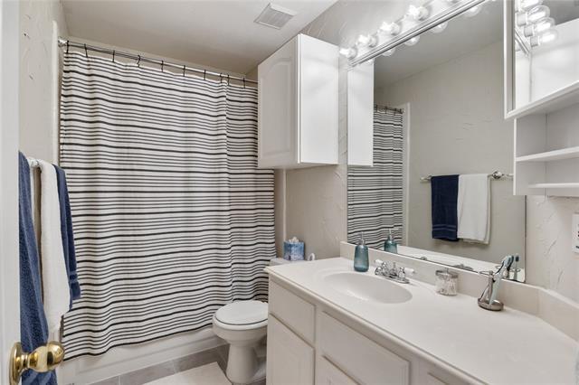 Building Photo - 1805 Paddington Ct