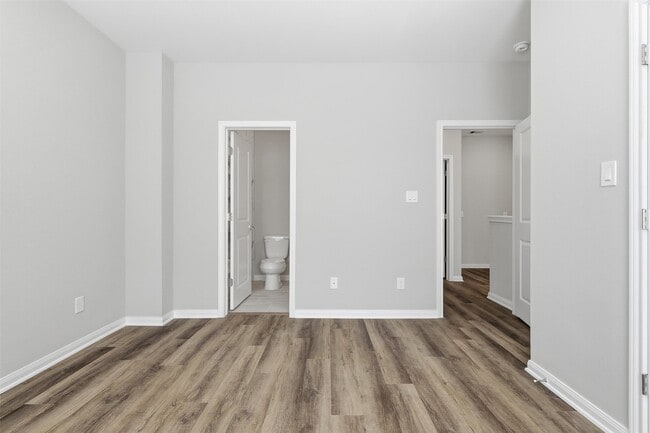 Building Photo - 9912 A Clark Rd