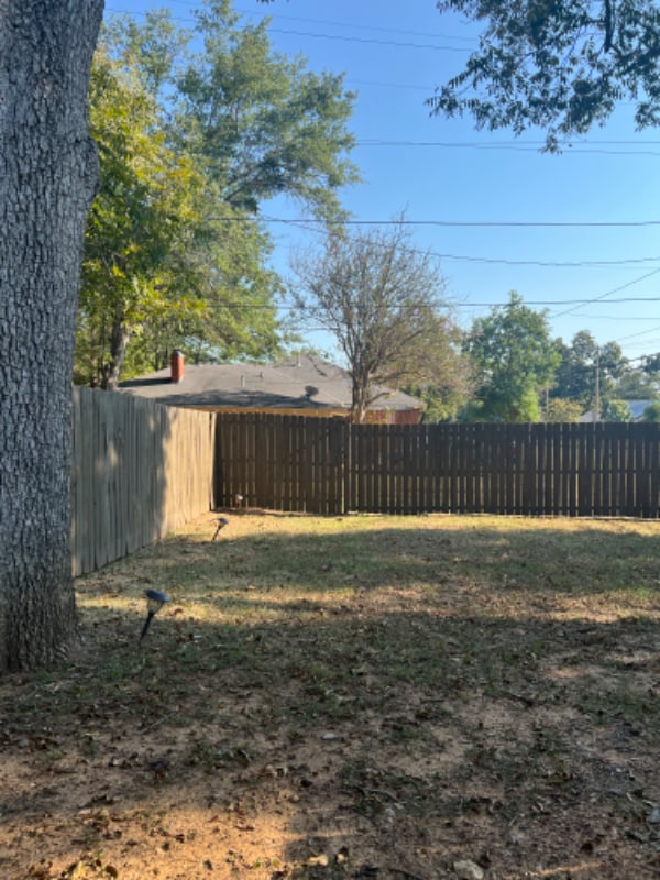 Building Photo - 601 Nacogdoches St